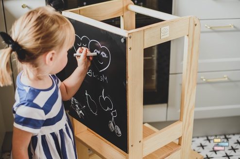 Tour d'apprentissage Montessori en bois avec tableau